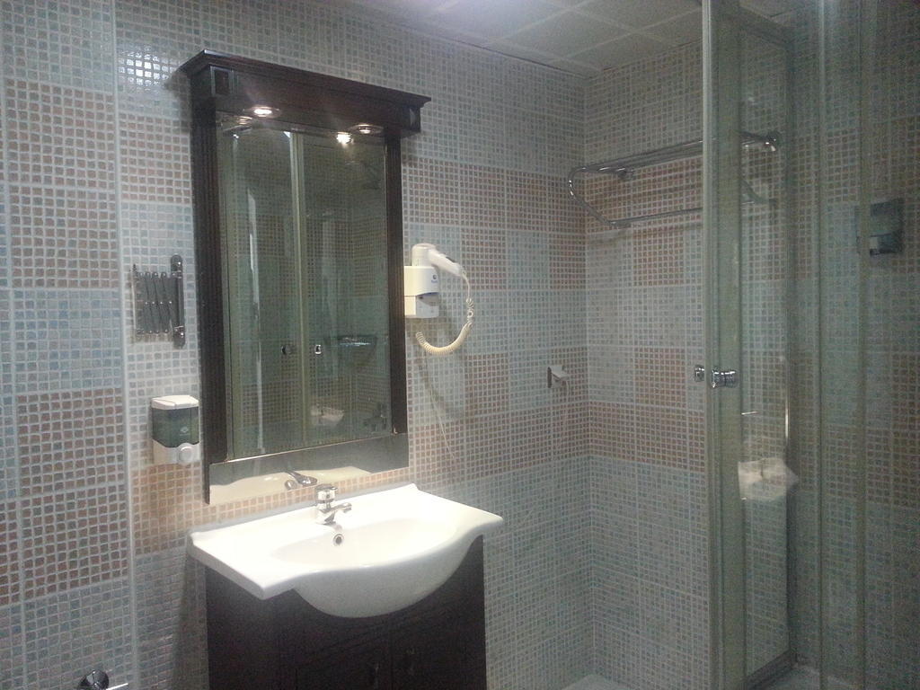 Omur Hotel Akcay  Ruang foto