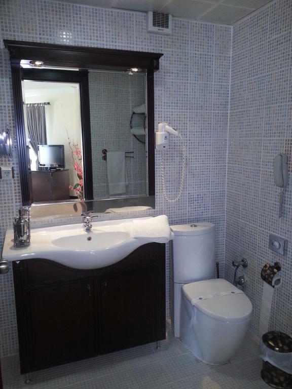 Omur Hotel Akcay  Ruang foto