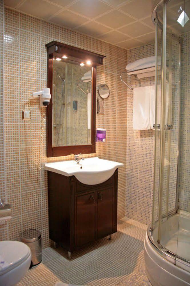 Omur Hotel Akcay  Bagian luar foto